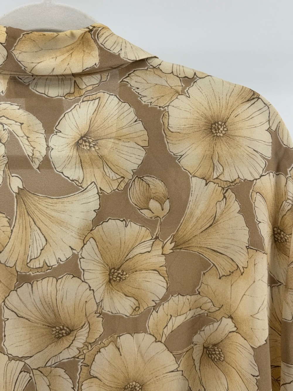 Vintage Jones New York 100% Silk Beige Floral Button-Down Shirt, Women's 22W - Picture 5 of 6